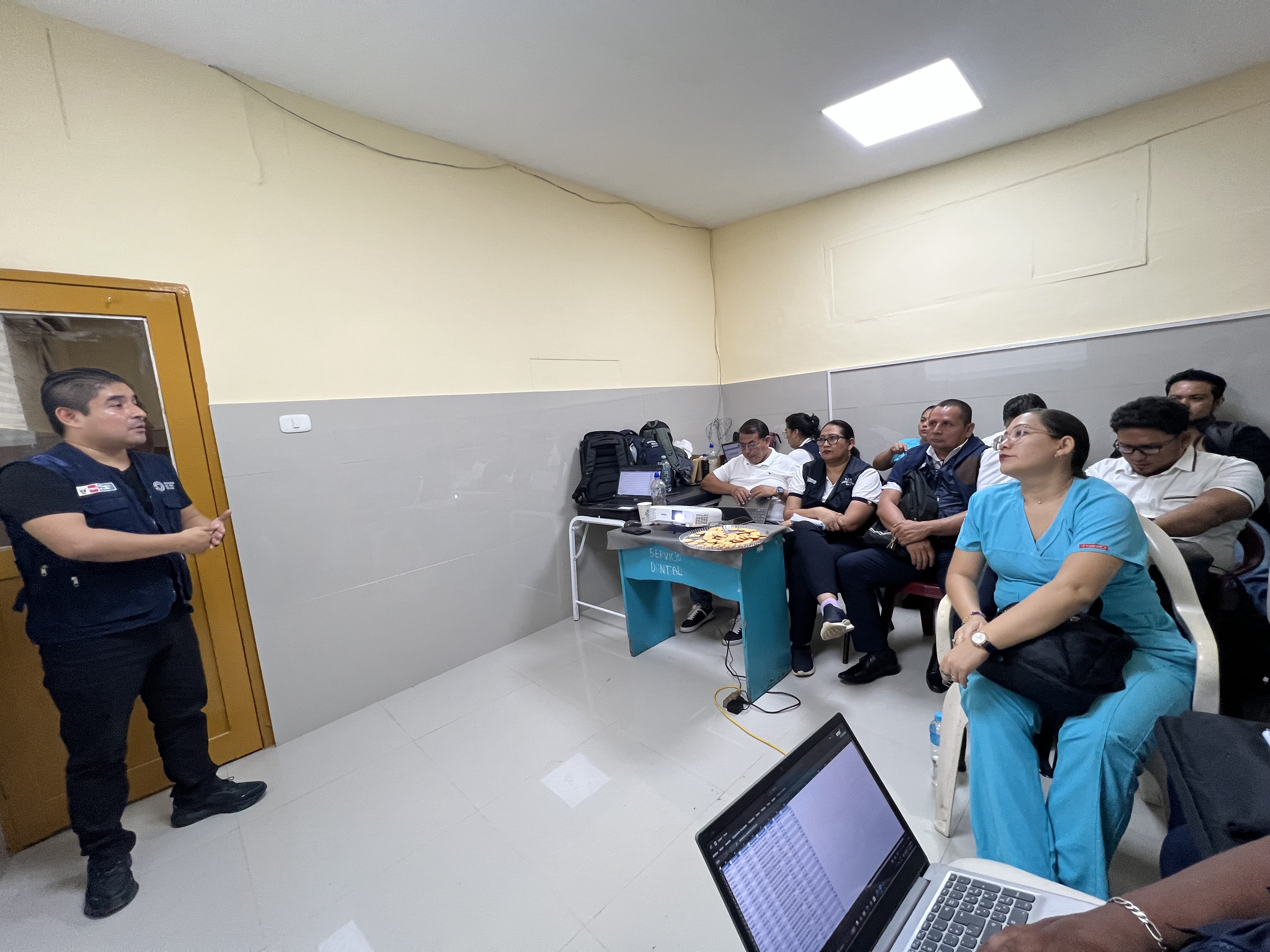MINSA Y GERESA LORETO CAPACITAN EN EL USO DEL SIHCE PARA MEJORAR COBERTURAS DE VACUNACIÓN
