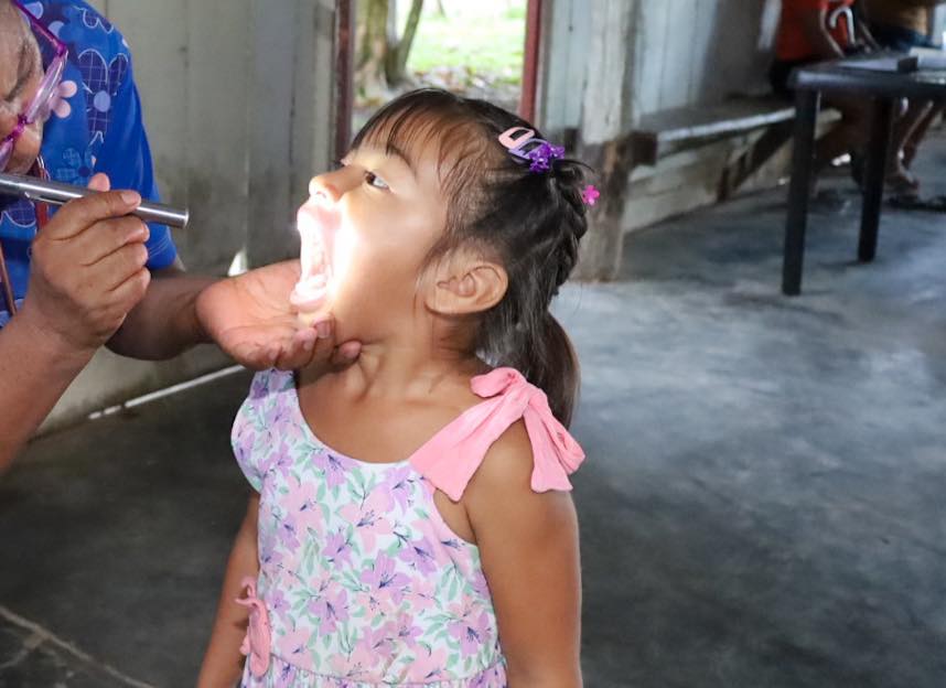 BRIGADA DE SALUD LLEGA A PUCAURCO PARA ATENDER A POBLACIÓN AFECTADA POR CONTAMINACIÓN