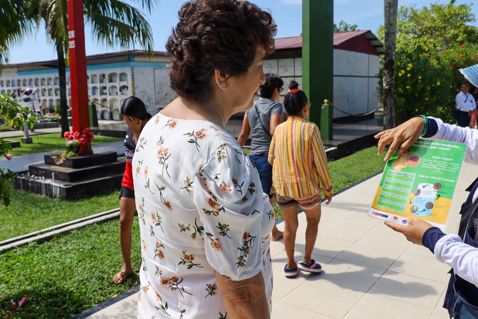 INICIAMOS LA SEMANA DE LUCHA CONTRA EL DENGUE CON ACTIVIDAD EN EL CEMENTERIO GENERAL DE IQUITOS