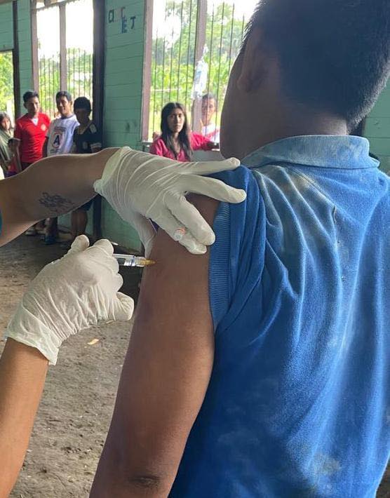 🔴REFUERZAN ATENCIÓN INTEGRAL EN LA CUENCA DEL RÍO CHAMBIRA ANTE BROTE DE TOSFERINA